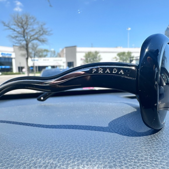 Original PRADA sunglasses - Picture 2 of 5